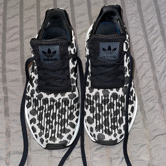 Adidas Sneakers - Picture 1 of 5